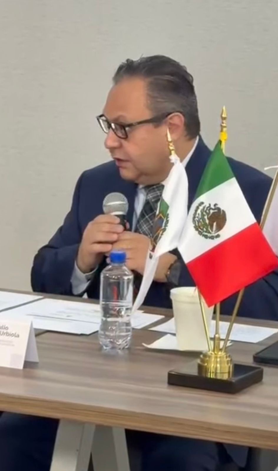 204102fe-f7b6-48c1-b831-347479e4f4f9