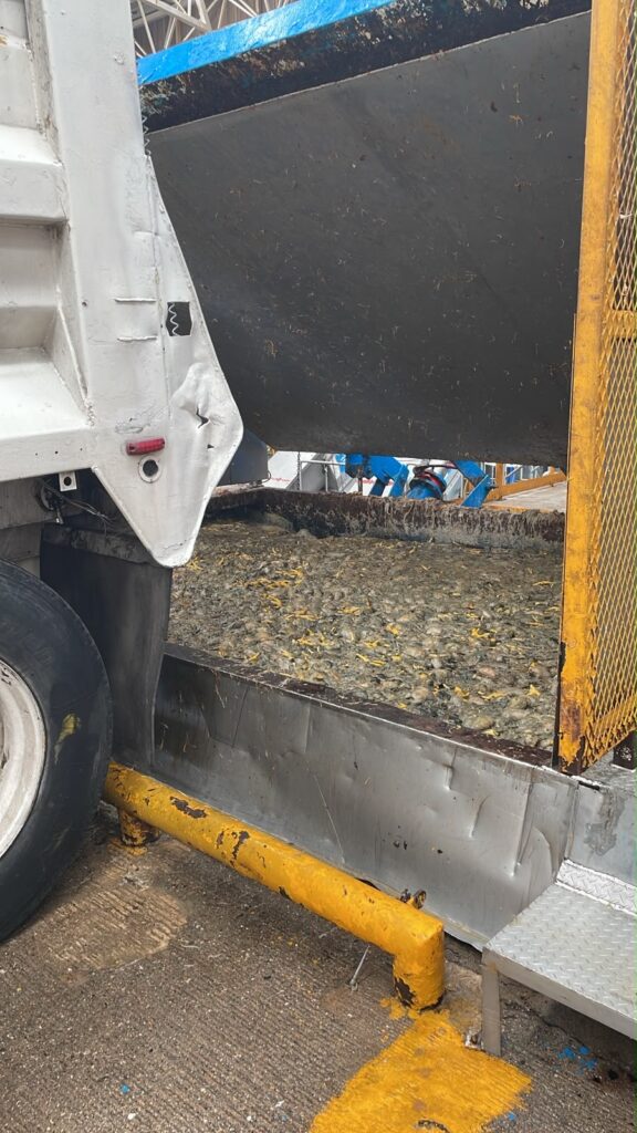 PEPMADU atiende denuncia por malos olores en El Marqués