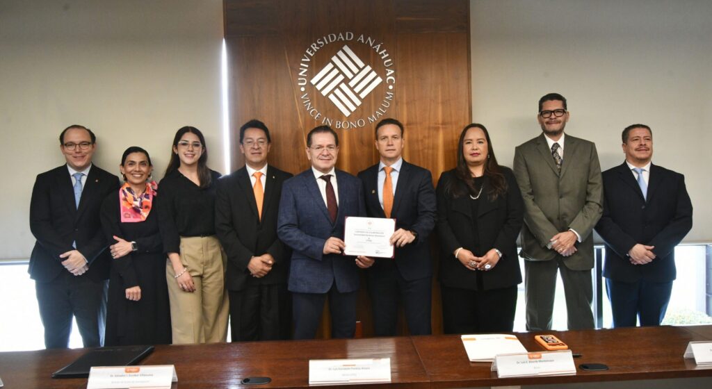 UTEQ y Universidad Anáhuac firman convenio de colaboración académica y tecnológica bajo el modelo de Triple Hélice