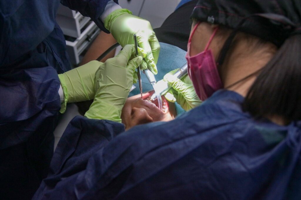 AMEQ realiza la primera Jornada de Salud QroTaxi para beneficiar a 500 operadores y sus familias