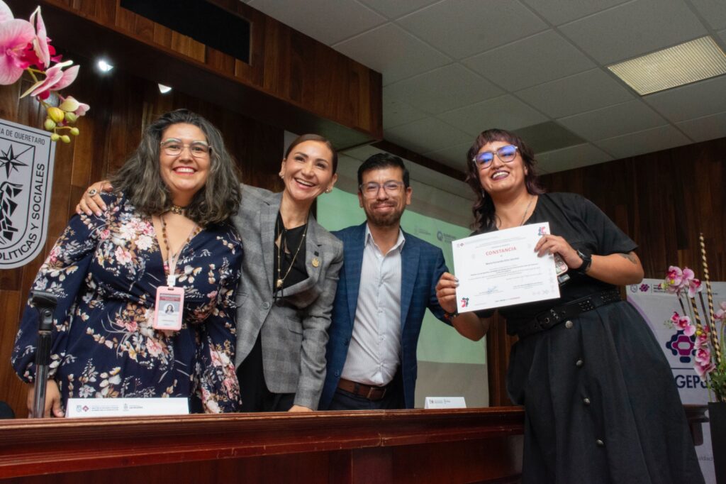 SEMUJERES y la UAQ gradúan a la segunda generación del taller «Medios con Perspectiva»