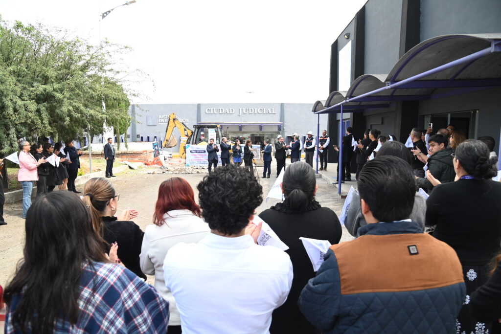 La CEI y el Poder Judicial inician la rehabilitación de vialidades y estacionamiento en los juzgados civiles