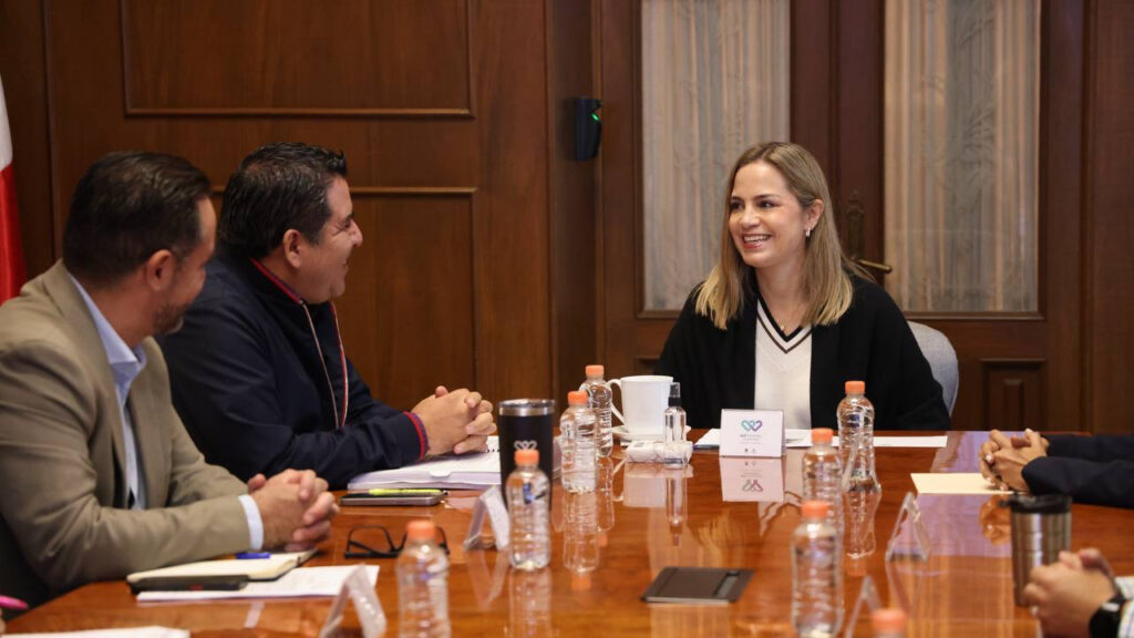 Encabeza Car Herrera el Consejo Técnico de Adopciones 2026